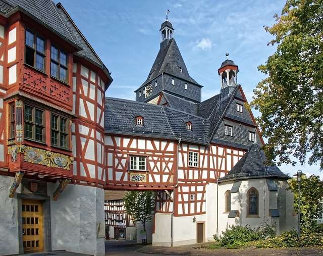 Ein Tagesausflug nach Bad Camberg kann sich ebenfalls sehr lohnen.