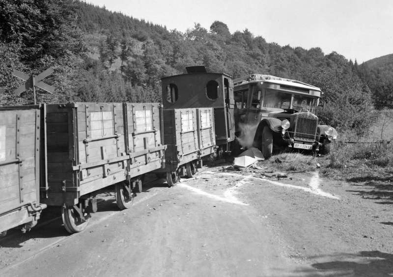 Neues Buch über die Ernstbahn und die Lindenbachbahn