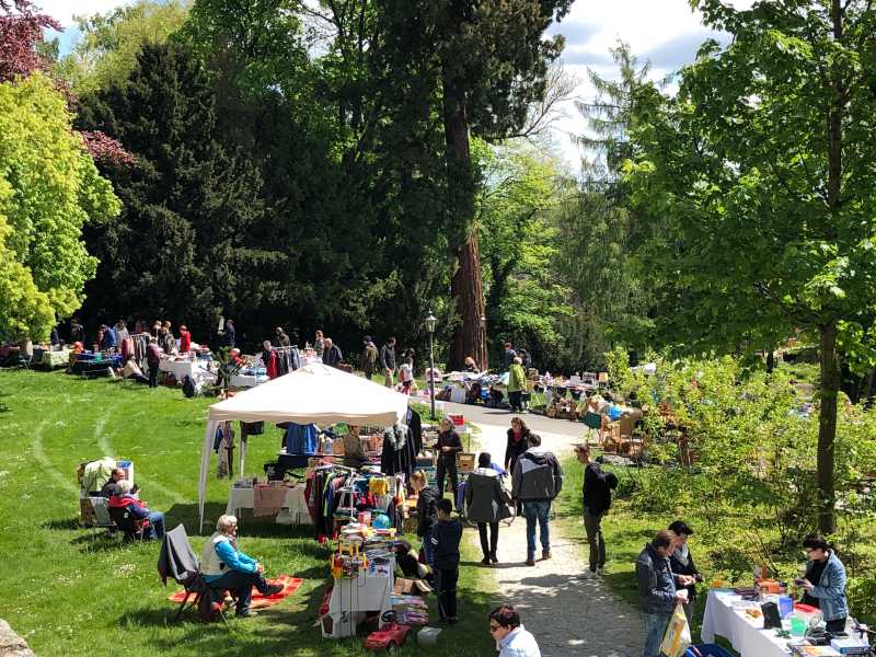 Flohmarkt im Kurpark Herrengarten Braunfels 2019