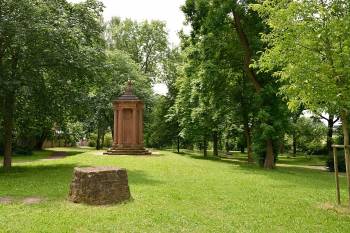 Kirchhain Annapark Tempelchen