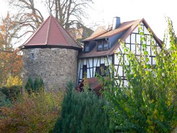 Burg Treis (Staufenberg)