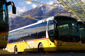 So bereiten Sie sich auf eine lange Busfahrt vor