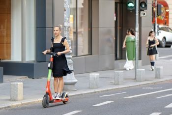 Sicher mit dem E-Roller durch die Stadt