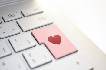 Wie Geolocation das Online-Dating verbessert