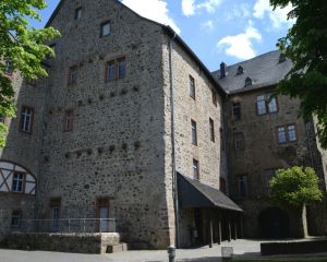 Burg Hohensolms