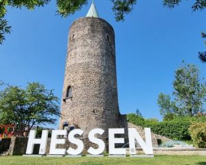 Die reisenden HESSEN-Buchstaben sind wieder auf Tour